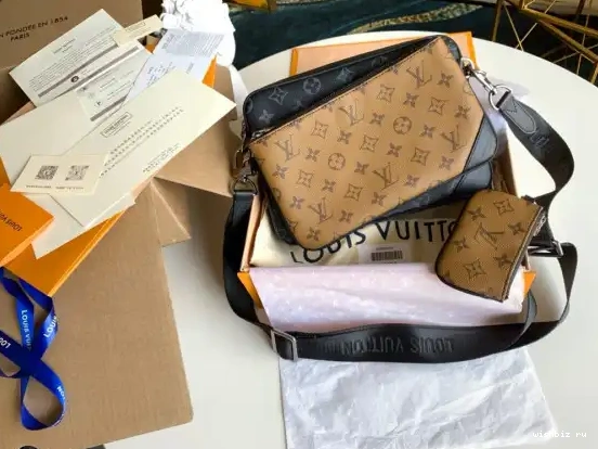 WIS VUITTON DISTRICT LOUIS 0604
